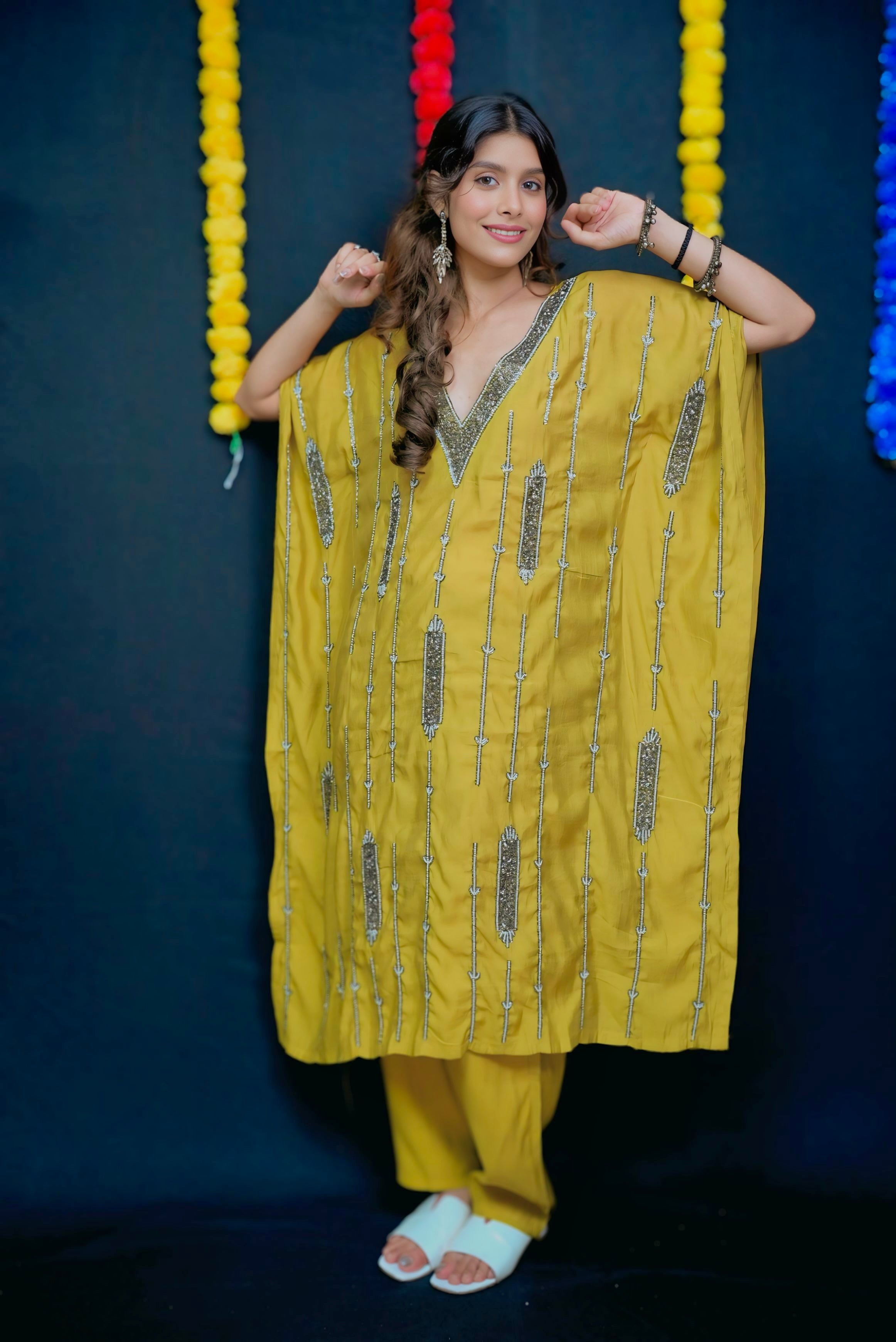 Yellow sequinc kaftan #041005