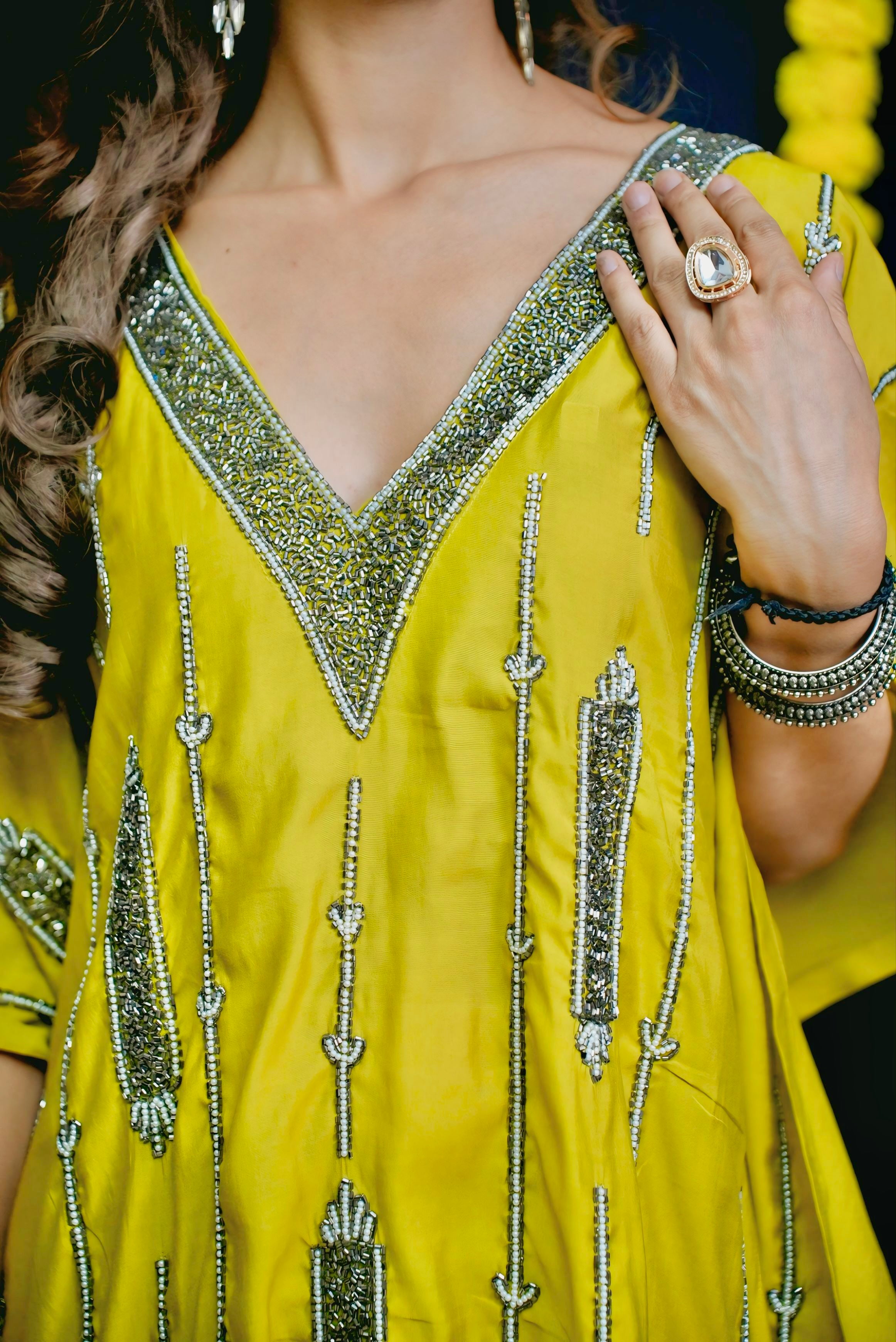 Yellow sequinc kaftan #041005