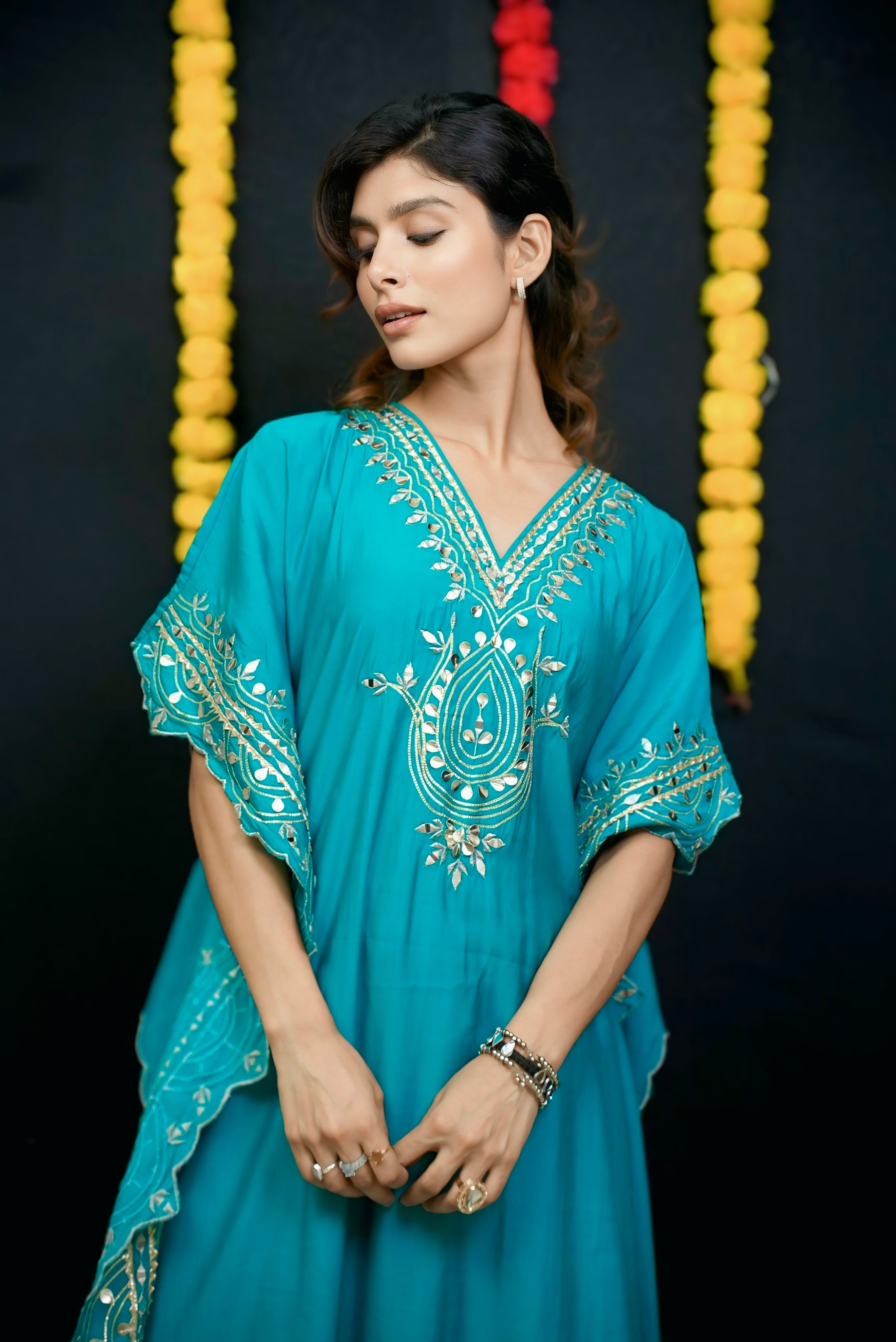 Green free size embellished kaftan #081003