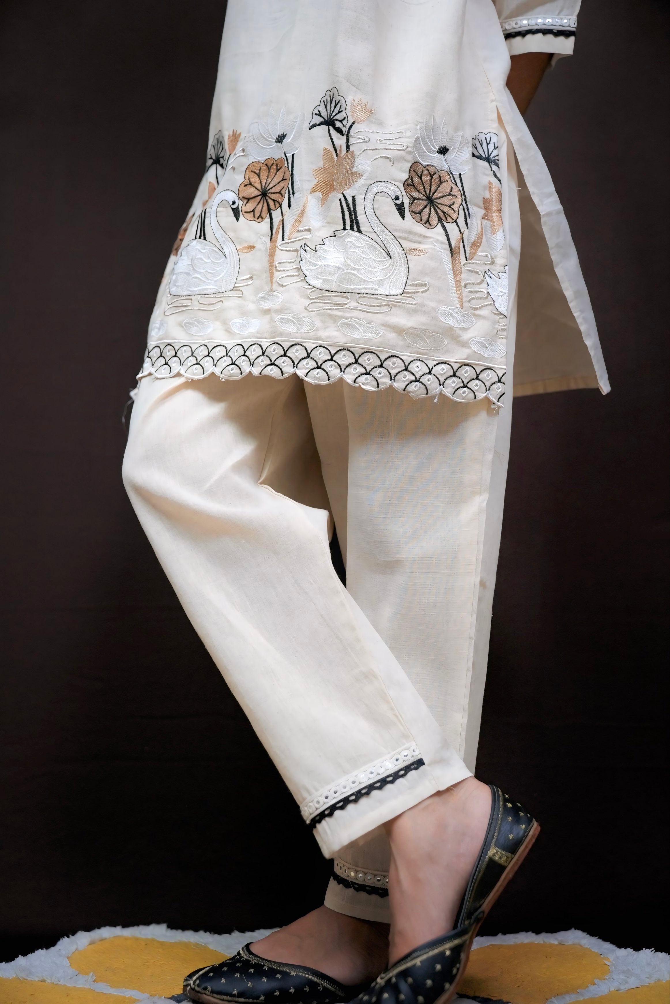 Beige embroidered kurta set #081005
