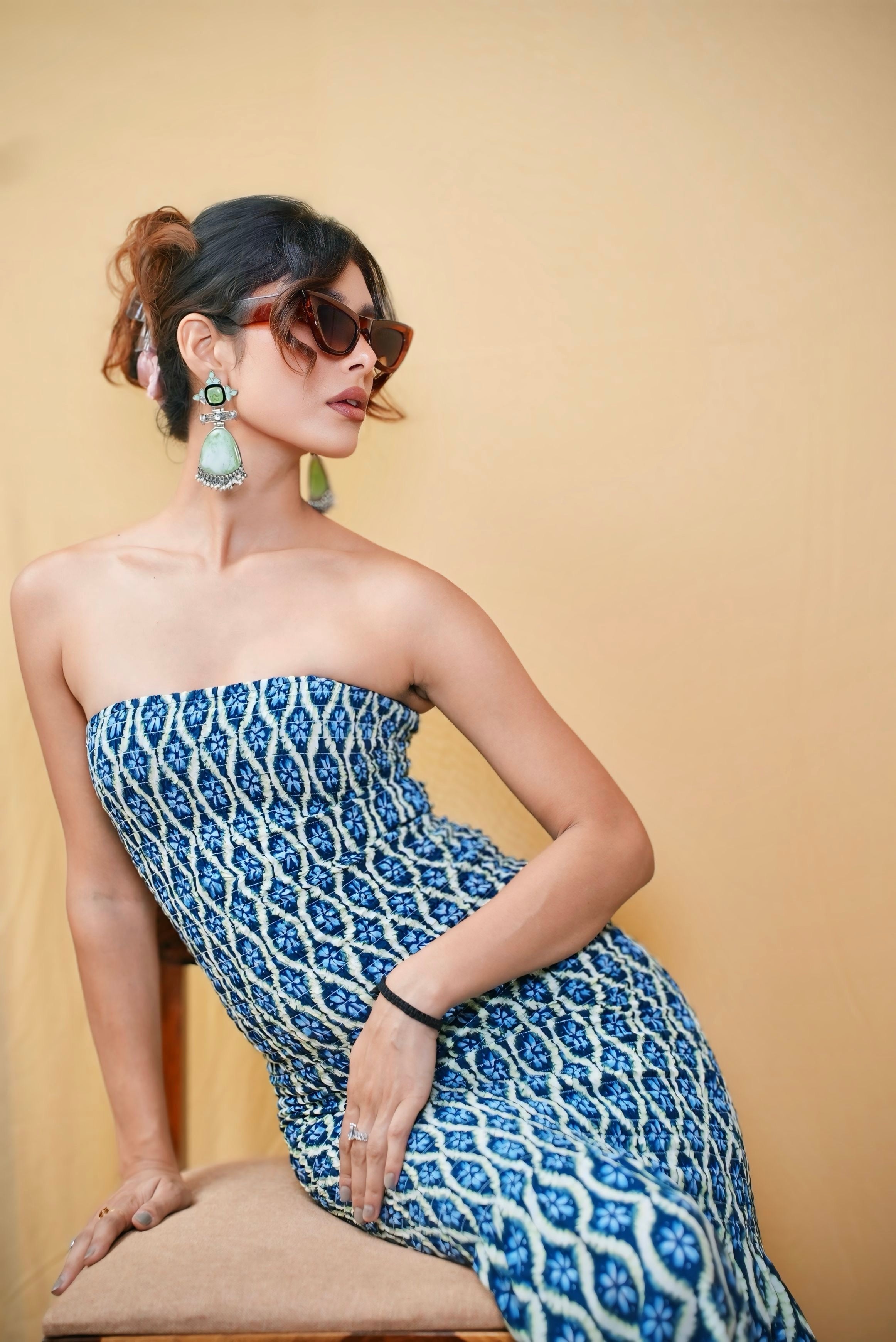 Body fitted free size dress #210902