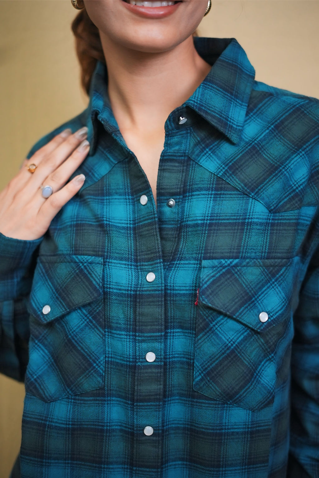 Turquoise check shirt #051001
