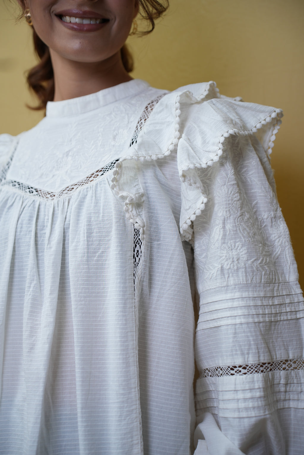 Off white full sleeve lace blouse #220901