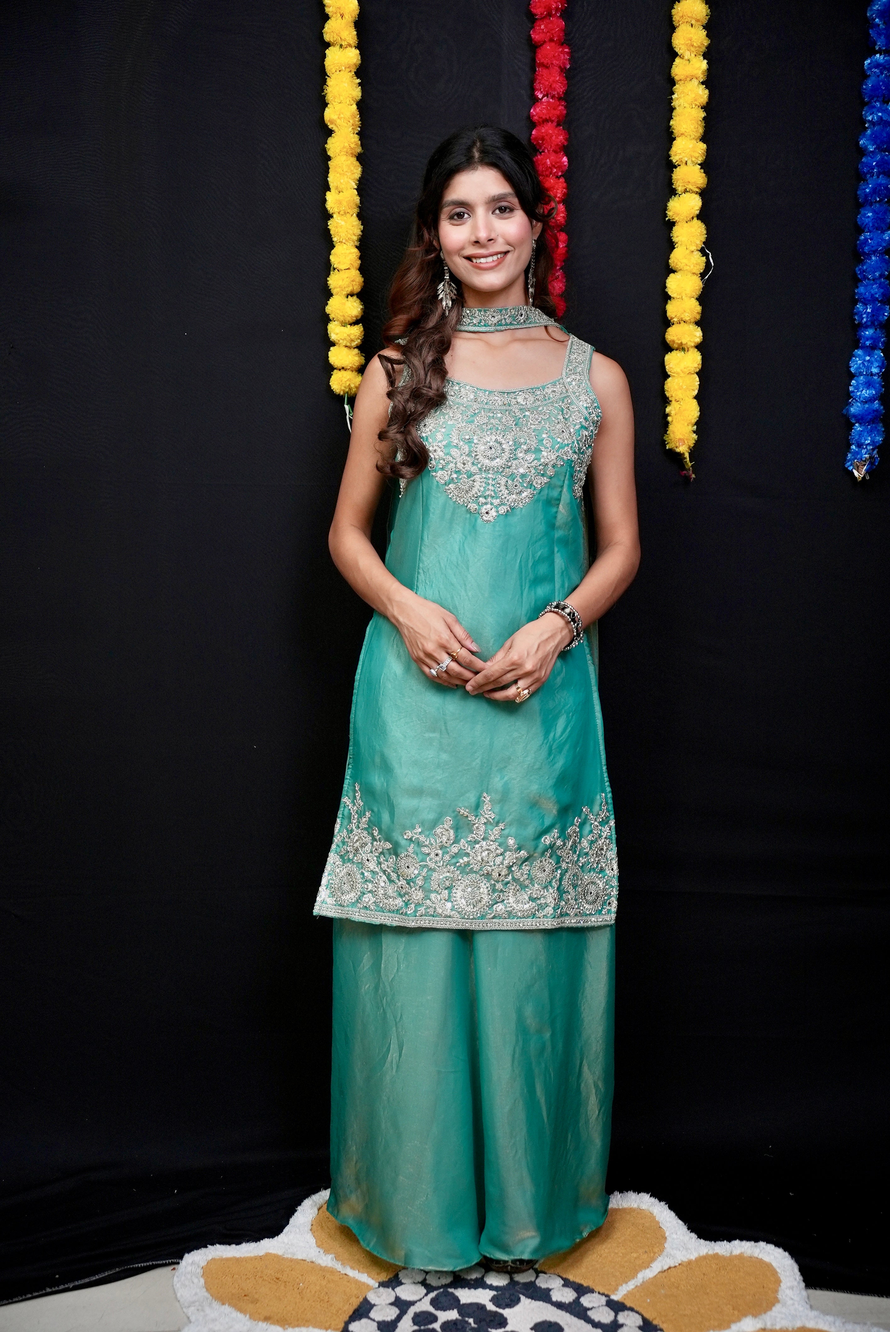 Green shimmer embroidery festival suit set #051003